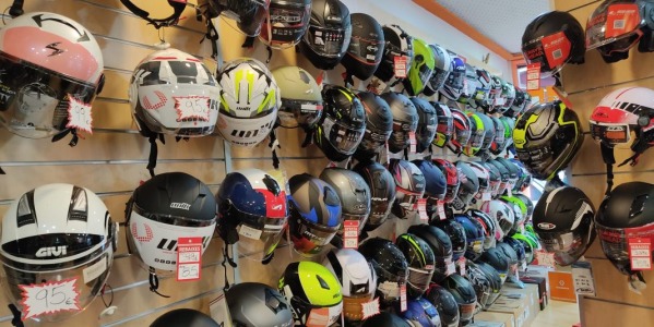 Los mejores cascos de moto baratos integrales de 2024